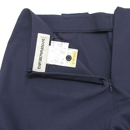 Armani(�Ƹ�����) ���� �̹���5 - ���̺��� �߰���ǰ