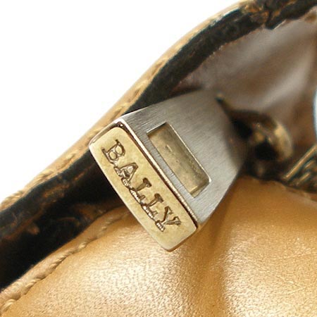 Bally(�߸�) ����� �̹���5 - ���̺��� �߰���ǰ