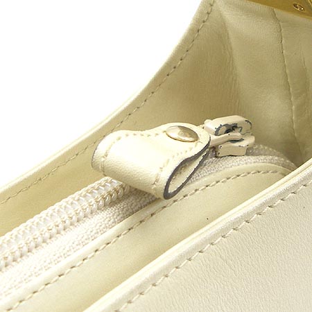 Bally(�߸�) ����� �̹���3 - ���̺��� �߰���ǰ