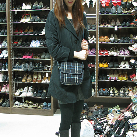 Burberry(������) ũ�ν��� �̹���6 - ���̺��� �߰���ǰ