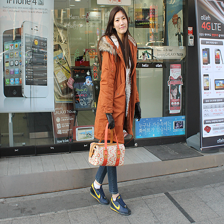 Celine(������) ������ ��Ʈ��(�Ե���ȭ��������) �̹���5 - ���̺��� �߰���ǰ
