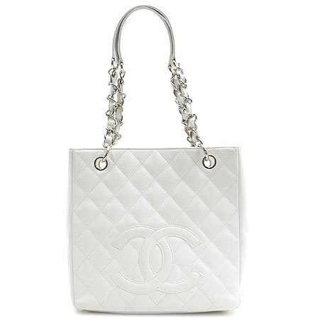 Chanel() ĳ 