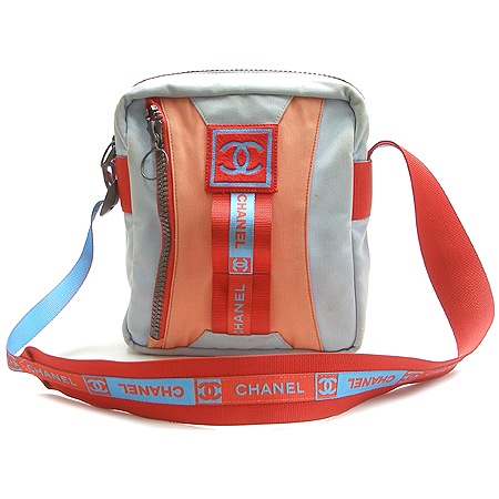 Chanel()  ũν