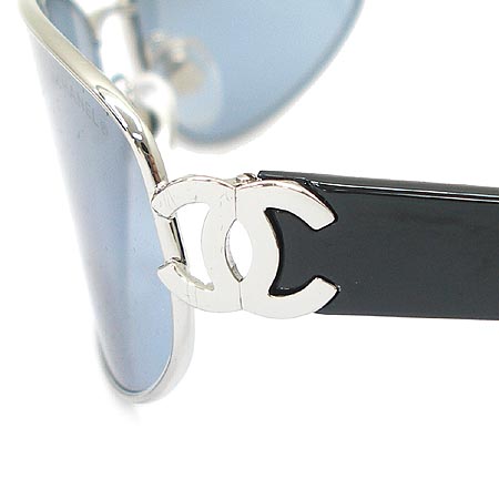 Chanel(����) ���۶� �̹���4 - ���̺��� �߰���ǰ