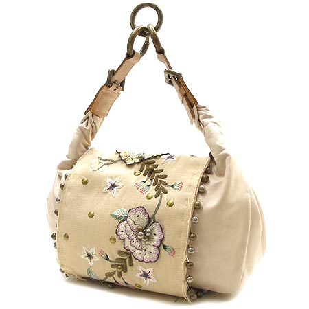 Chloe(���ο�) ��Ƽ�� �ڼ� ����� �̹���3 - ���̺��� �߰���ǰ
