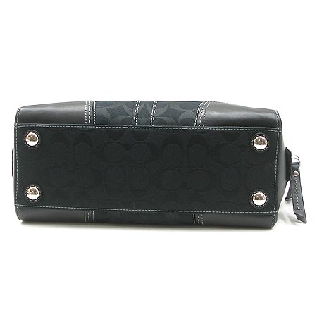 Coach(��ġ) �ñ׳��� ����� �̹���3 - ���̺��� �߰���ǰ