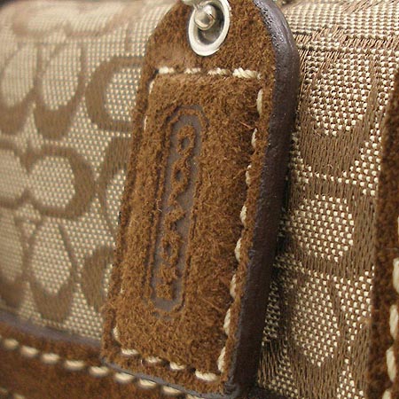 Coach(��ġ) �ñ׳��� �ڰ��� �����̵� ��Ƽġ ��Ƽ ���� ��Ʈ�� �̹���4 - ���̺��� �߰���ǰ