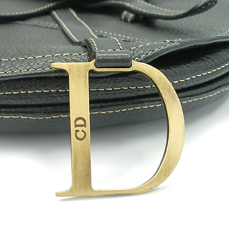 Dior(ũ����î���) ũ�ν��� �̹���5 - ���̺��� �߰���ǰ