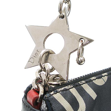 Dior(ũ����î���) ����� �̹���3 - ���̺��� �߰���ǰ