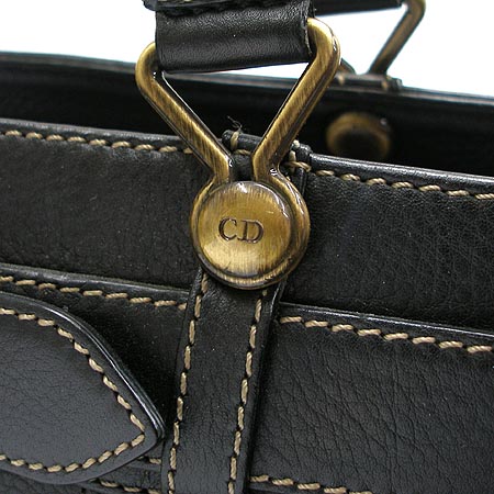 Dior(ũ����î���) ����� �̹���4 - ���̺��� �߰���ǰ