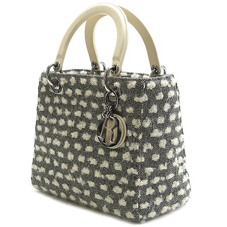 Dior(ũ����î���) ��Ʈ�� �̹���3 - ���̺��� �߰���ǰ