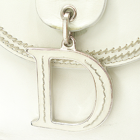 Dior(ũ����î���) ������ �̹���3 - ���̺��� �߰���ǰ