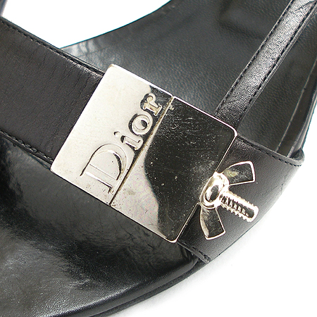 Dior(ũ����î���) ���� �̹���4 - ���̺��� �߰���ǰ