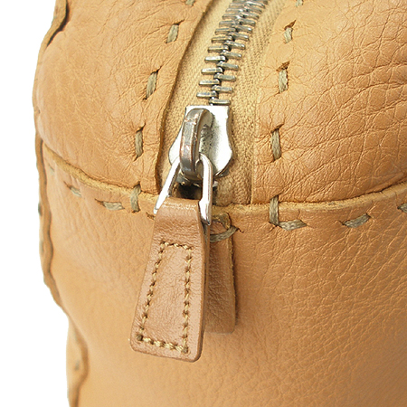 Fendi(���) ��Ʈ�� �̹���4 - ���̺��� �߰���ǰ