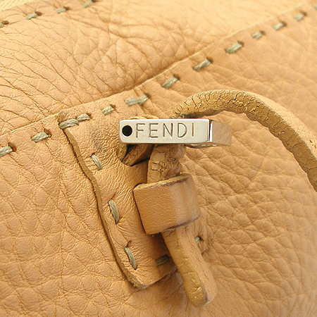 Fendi(���) ��Ʈ�� �̹���5 - ���̺��� �߰���ǰ