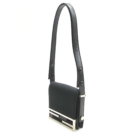 Fendi(���)* ����� �̹���2 - ���̺��� �߰���ǰ