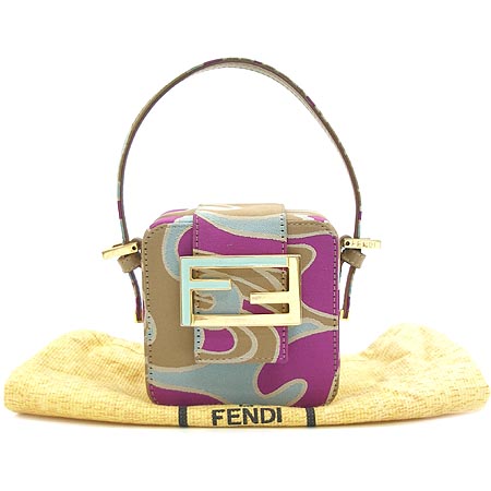 Fendi(���) �簢 �Ŀ�ġ �� ��Ʈ�� �̹���2 - ���̺��� �߰���ǰ