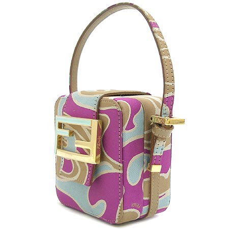 Fendi(���) �簢 �Ŀ�ġ �� ��Ʈ�� �̹���3 - ���̺��� �߰���ǰ