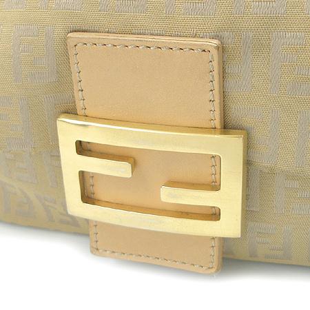 Fendi(���) ����� �̹���4 - ���̺��� �߰���ǰ
