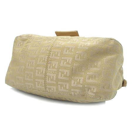 Fendi(���) ����� �̹���5 - ���̺��� �߰���ǰ