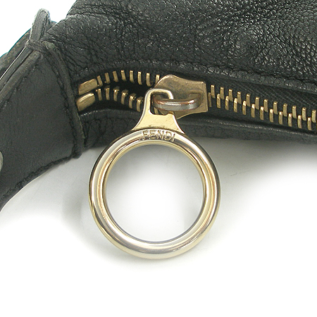 Fendi(���) ȣ���� �̹���5 - ���̺��� �߰���ǰ