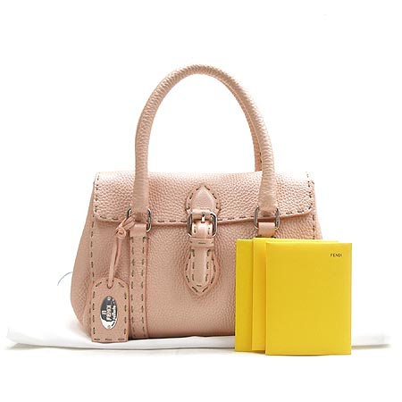 Fendi(���) �������� ��Ʈ�� �̹���2 - ���̺��� �߰���ǰ