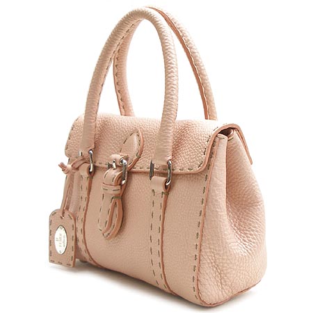 Fendi(���) �������� ��Ʈ�� �̹���3 - ���̺��� �߰���ǰ
