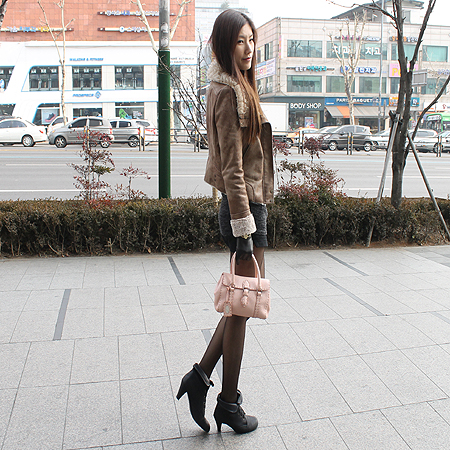 Fendi(���) �������� ��Ʈ�� �̹���6 - ���̺��� �߰���ǰ