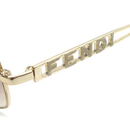 Fendi(���) ���۶� �̹���5 - ���̺��� �߰���ǰ
