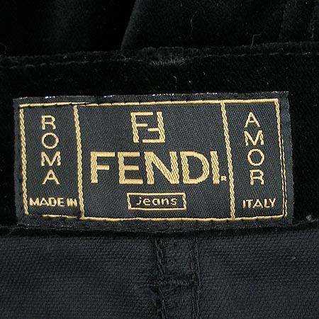 Fendi(���) ���� ��ĿƮ �̹���4 - ���̺��� �߰���ǰ
