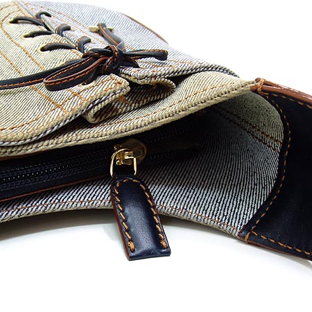 Ferragamo(��󰡸�) ����� �̹���3 - ���̺��� �߰���ǰ