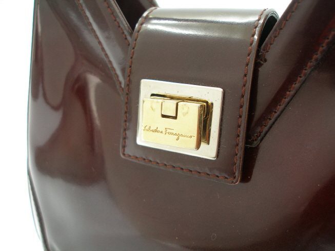 Ferragamo(��󰡸�) ����� �̹���3 - ���̺��� �߰���ǰ
