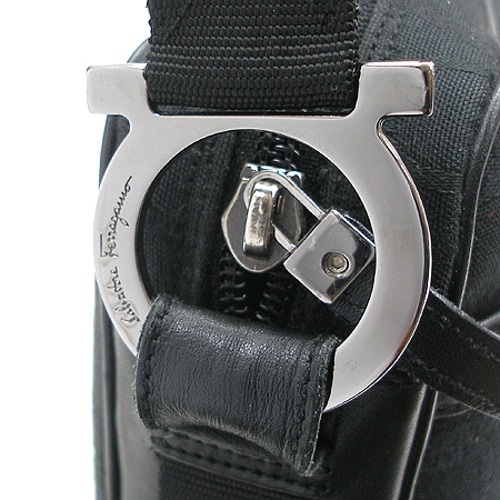 Ferragamo(��󰡸�) 21-5381 ����� �̹���4 - ���̺��� �߰���ǰ