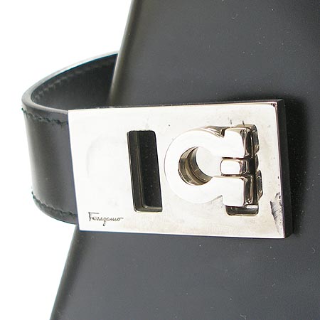 Ferragamo(��󰡸�) 21-1302 ��Ʈ�� �̹���4 - ���̺��� �߰���ǰ