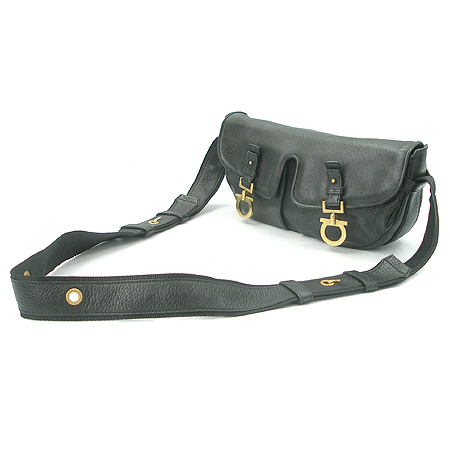 Ferragamo(��󰡸�) 21-6374 ũ�ν��� �̹���2 - ���̺��� �߰���ǰ