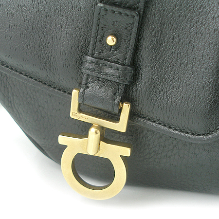 Ferragamo(��󰡸�) 21-6374 ũ�ν��� �̹���3 - ���̺��� �߰���ǰ