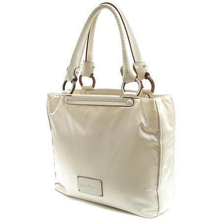 Ferragamo(��󰡸�) 21-7460 ȭ��Ʈ ���� ����� �̹���3 - ���̺��� �߰���ǰ