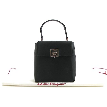 Ferragamo(��󰡸�) ��ũ �̴� ��Ʈ�� �̹���2 - ���̺��� �߰���ǰ
