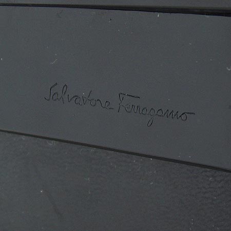 Ferragamo(��󰡸�) ����� �̹���3 - ���̺��� �߰���ǰ