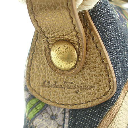 Ferragamo(��󰡸�) ����� �̹���3 - ���̺��� �߰���ǰ
