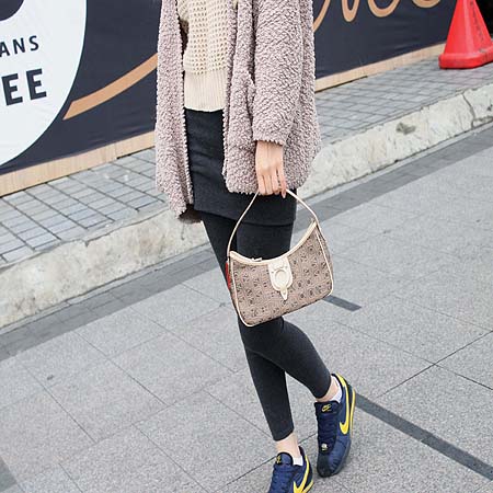 Ferragamo(��󰡸�) AU-21 B003 ���� ��ġ�� �к긯 ����� [�д����] �̹���7 - ���̺��� �߰���ǰ