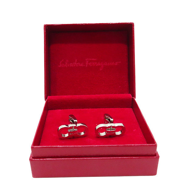 ��󰡸� ��ġ�� Ŀ�꽺