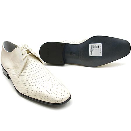 Ferragamo(󰡸)  ̹4 - ̺ ߰ǰ