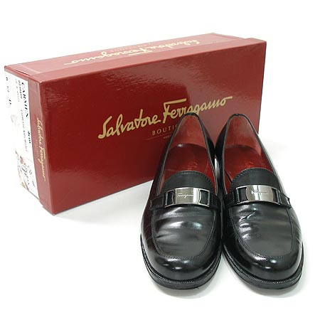 Ferragamo(��󰡸�) ���� �̹���2 - ���̺��� �߰���ǰ