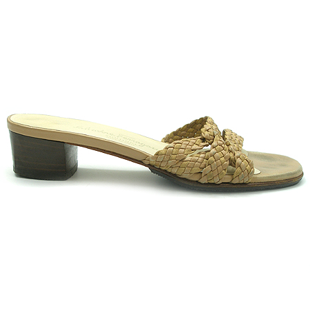 Ferragamo(��󰡸�) ���� �̹���4 - ���̺��� �߰���ǰ