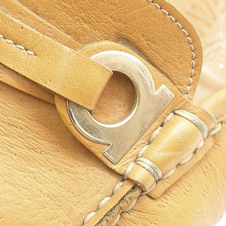 Ferragamo(��󰡸�) ���� �̹���5 - ���̺��� �߰���ǰ