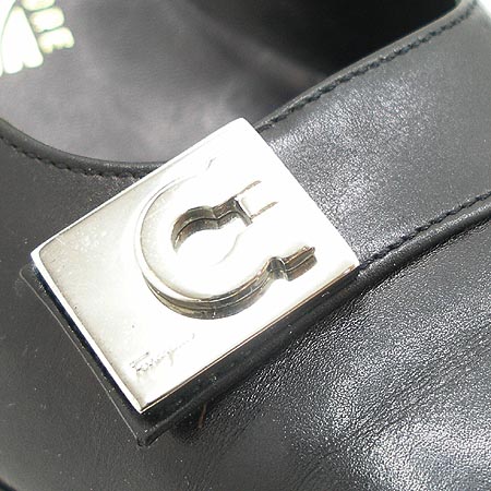Ferragamo(��󰡸�) ���� �̹���5 - ���̺��� �߰���ǰ