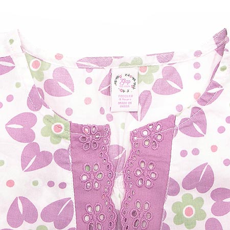 GAP(��) �Ƶ��� Ƽ�� ���� �̹���2 - ���̺��� �߰���ǰ