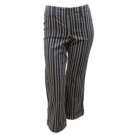 ��  ����