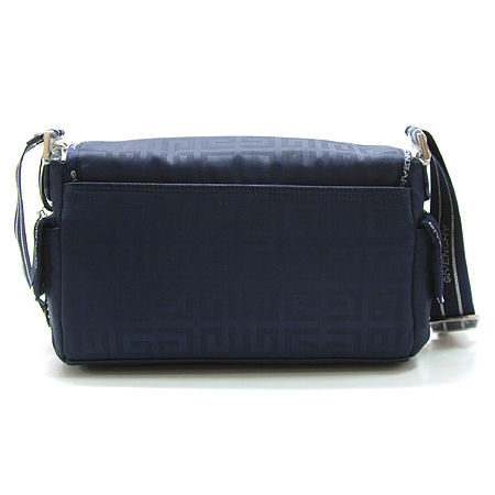GIVENCHY(�����) ũ�ν��� �̹���3 - ���̺��� �߰���ǰ
